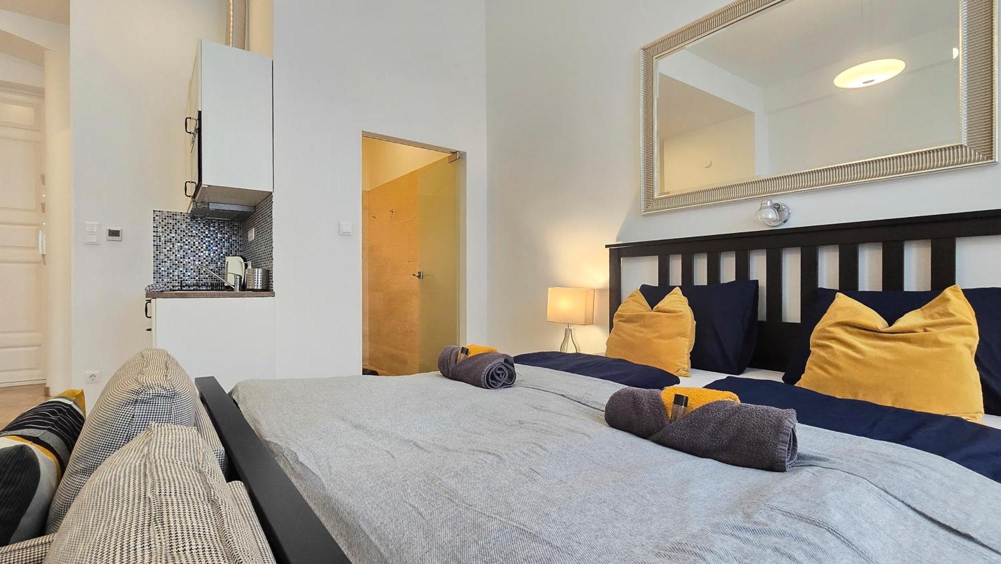 Pearl Apartment In The Center With City View — Photos 2