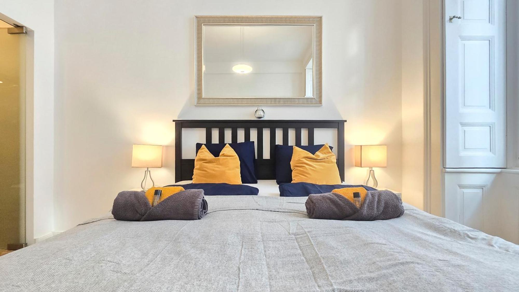 Pearl Apartment In The Center With City View, Budapest